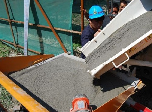 孔路压浆料与传统水泥对比的差距