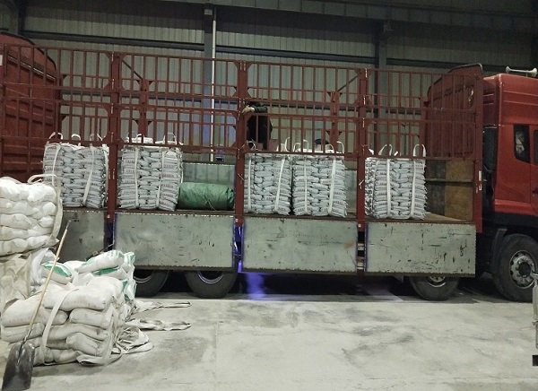 液体速凝剂参与到混凝土中使用的作用