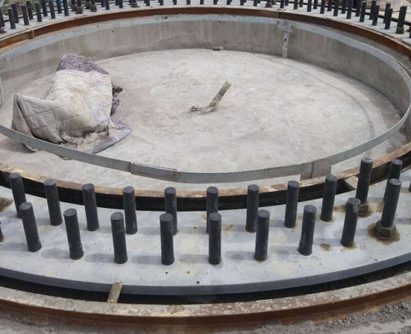 节造好压浆料的水量，预防对工程造成不利影响