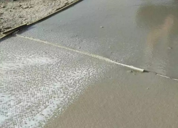 参与的减水剂过多在使用过程中会造成肯定的影响